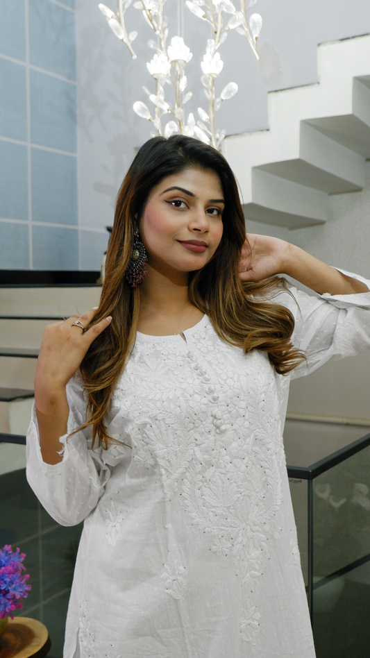 Moonlit Muse (Cotton Chikankari Kurta)