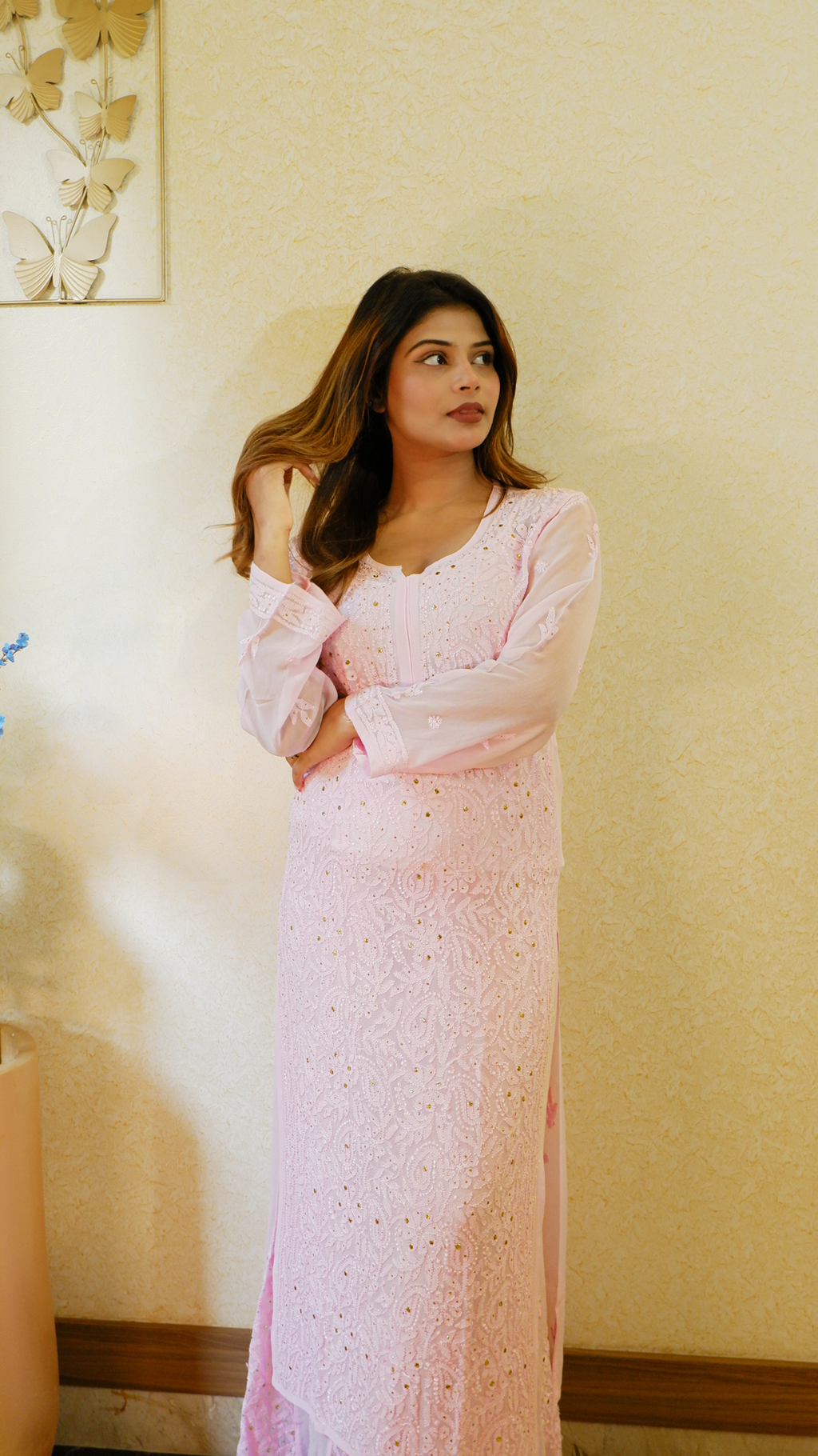 Gulabi Nazaakat (Pure Georgette Chikan Kari Kurta &amp; Bottom Set)