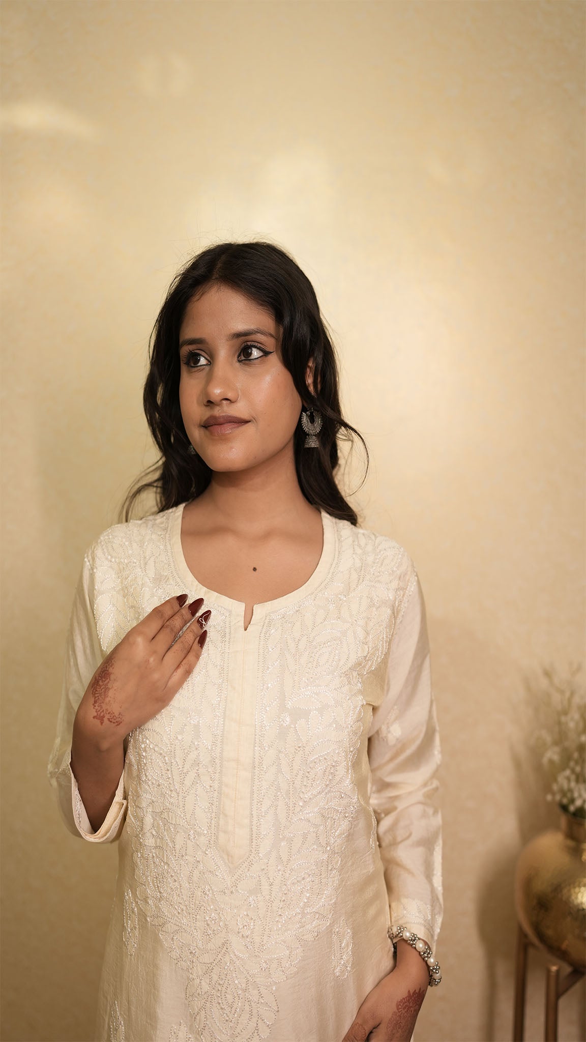 Ivory Elegance Embroidered Kurti Set